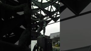 天王寺にある、一心寺の仁王像。今日は、一日、雨ですな　＃一心寺　＃仁王像